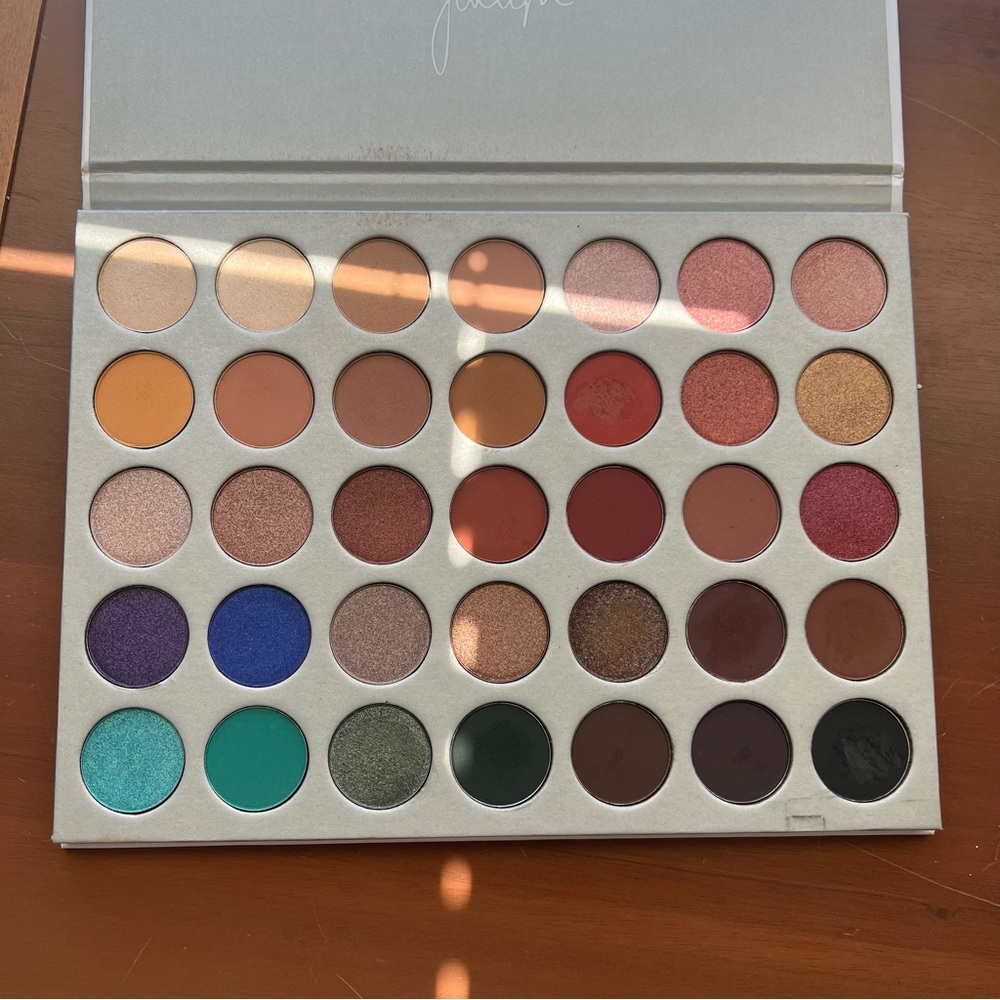 Morphe Eyeshadow Palette - Vibrant Blues, Rich Browns, and Shimmering Golds